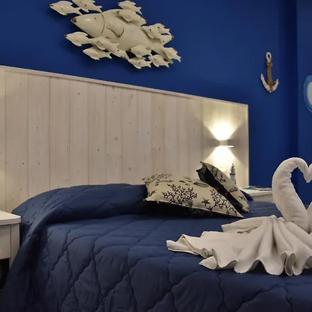 Marina Blu Couette-café 4*