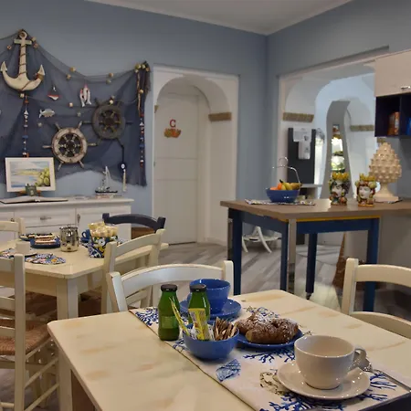 فندق مبيت وإفطار Marina Blu جيارديني ناكسوس