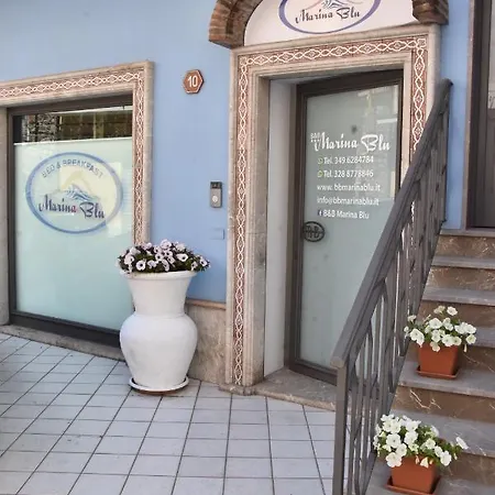 Marina Blu Bed & Breakfast 4*